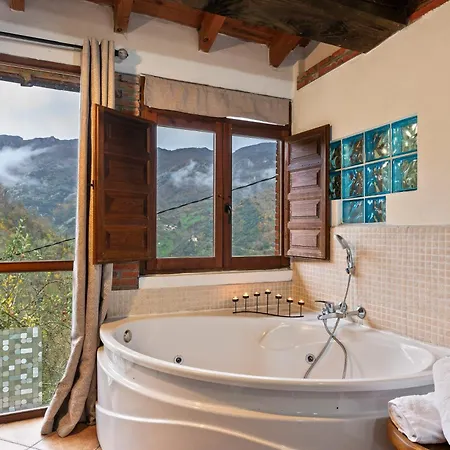 Séjour à la campagne El Carbayu, Jacuzzi Y Vistas Proaza